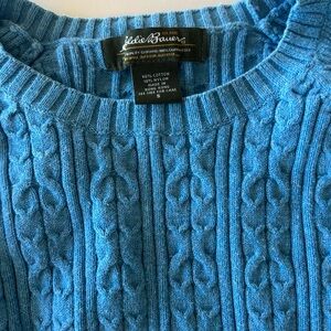 Eddie Bauer size small turquoise sweater